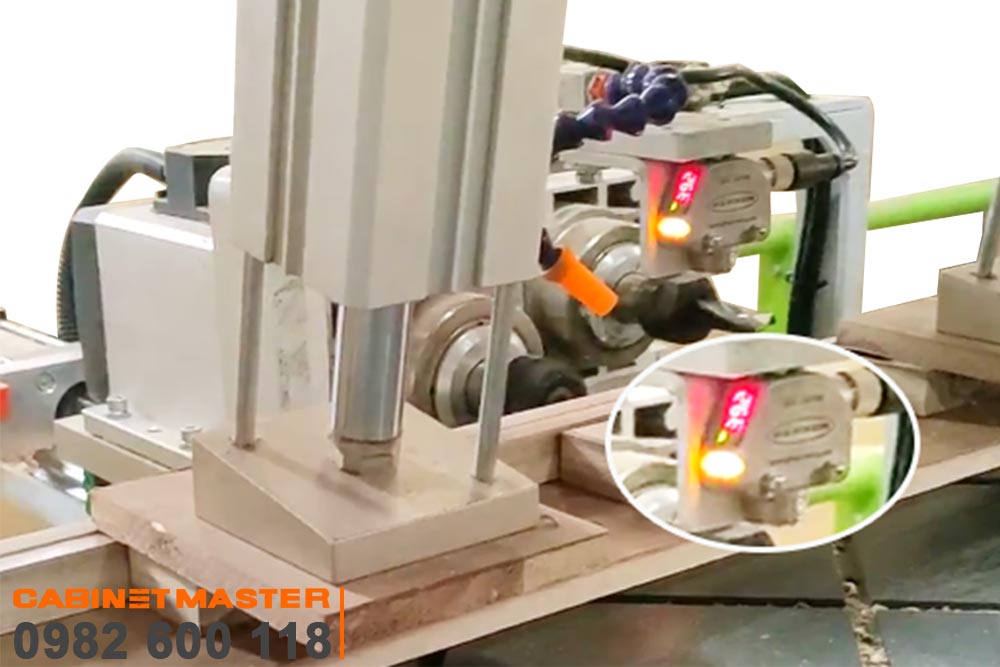 Đầu dò laser máy khoan ngang laser