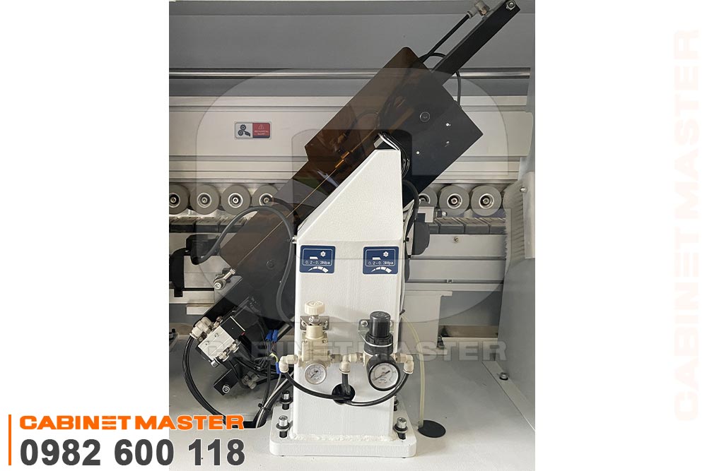 Cụm cắt đầu đuôi máy dán cạnh tự động 7 chức năng | CABINETMASTER