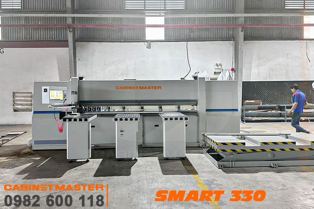 Ứng dụng máy cưa panel saw trong cắt ván gỗ