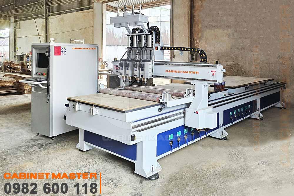 Máy CNC 4 đầu 2 bàn - PRO 2T/4