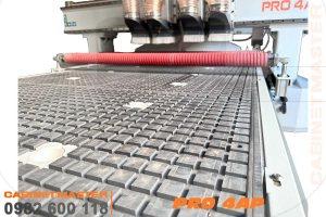 bàn hút chân không máy cnc gỗ 4 đầu