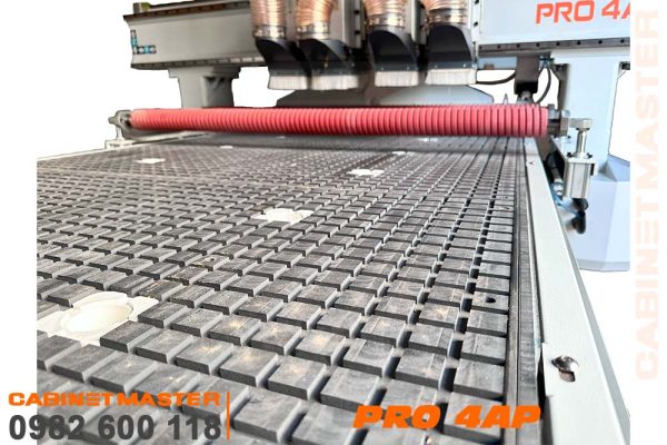 bàn hút chân không máy cnc gỗ 4 đầu