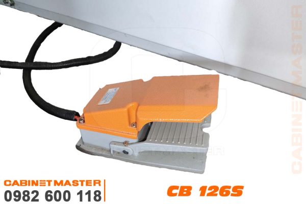bàn đạp điều khiến máy khoan 6 mặt CNC 2 chùm khoan cao tốc
