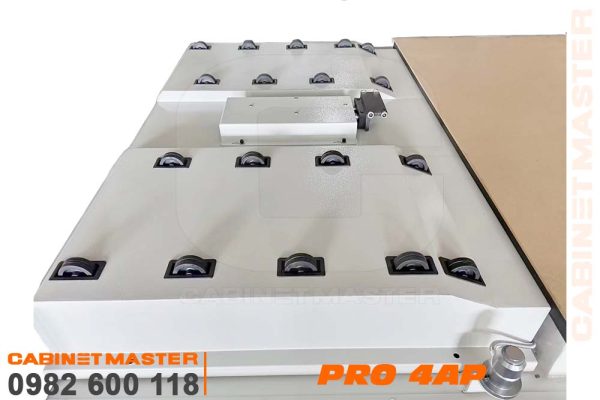 bàn rulo hỗ trợ đưa phôi máy cnc gỗ 4 đầu
