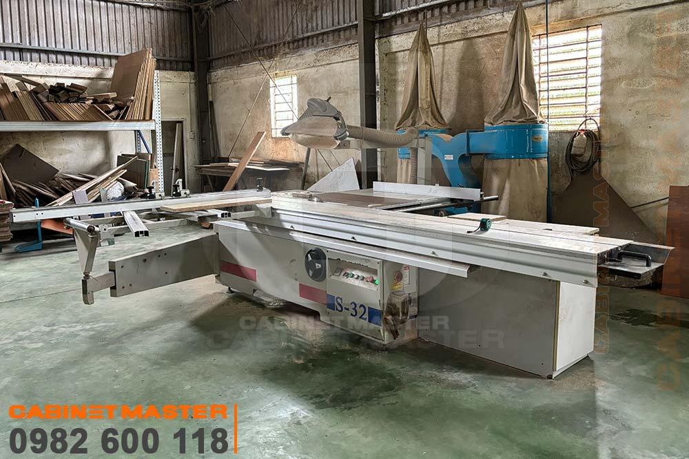 May-cua-ban-truot-2-luoi-tai-xuong-khach-hang Máy cưa bàn trượt 2 lưỡi tại xưởng khách hàng