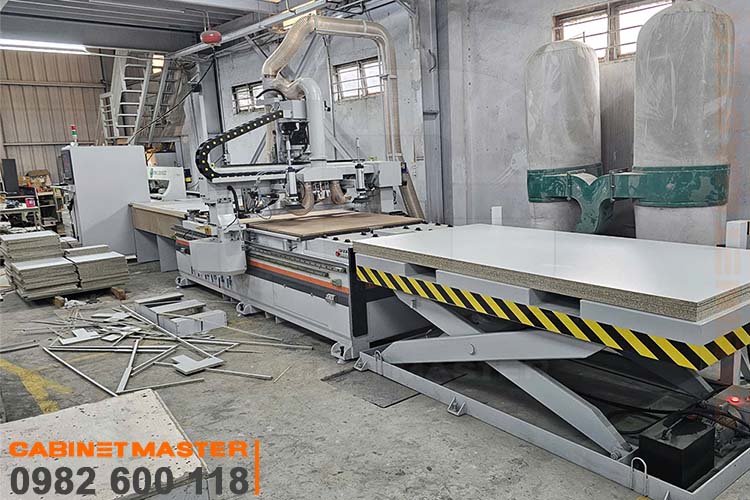 Máy cnc router 1 đầu thay dao tự động xưởng khách Đồng Nai