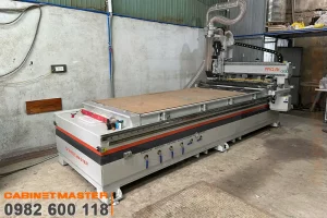 Máy cnc 1 đầu thay dao tự động 12 dao tại xưởng khách hàng