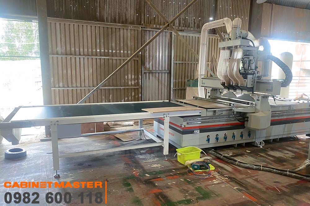 Máy cnc router 4 đầu Cabinetmaster