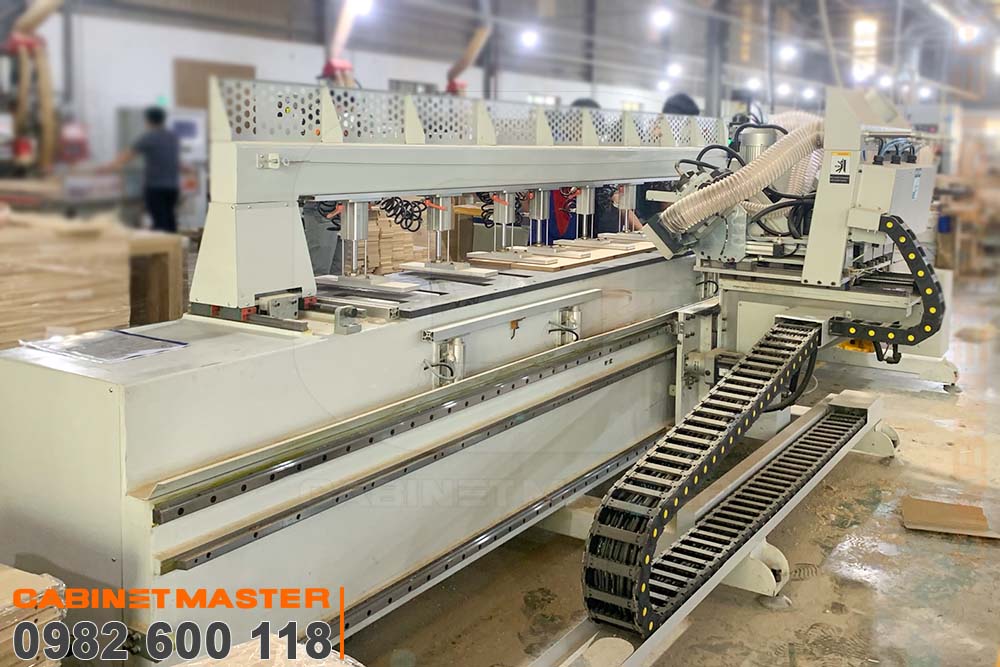 Máy khoan CNC gia công 3 phương