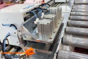 Ben kẹp phôi máy khoan 2 mặt CNC