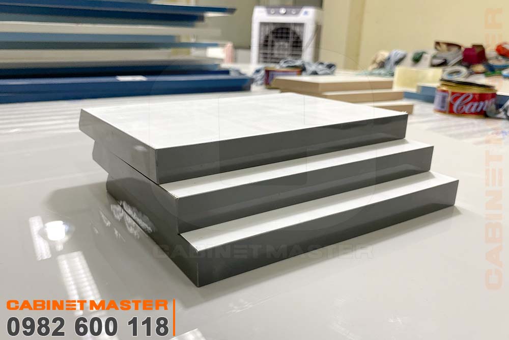 Sản phẩm dán cạnh không đường line