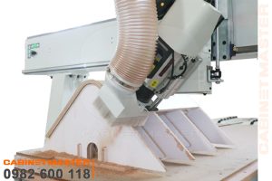 Trục chính xoay 180 độ máy cnc 4 trục 1 đầu thay dao tự động