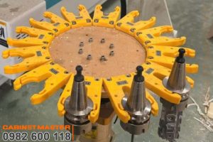mâm thay dao máy cnc router thay dao tự động
